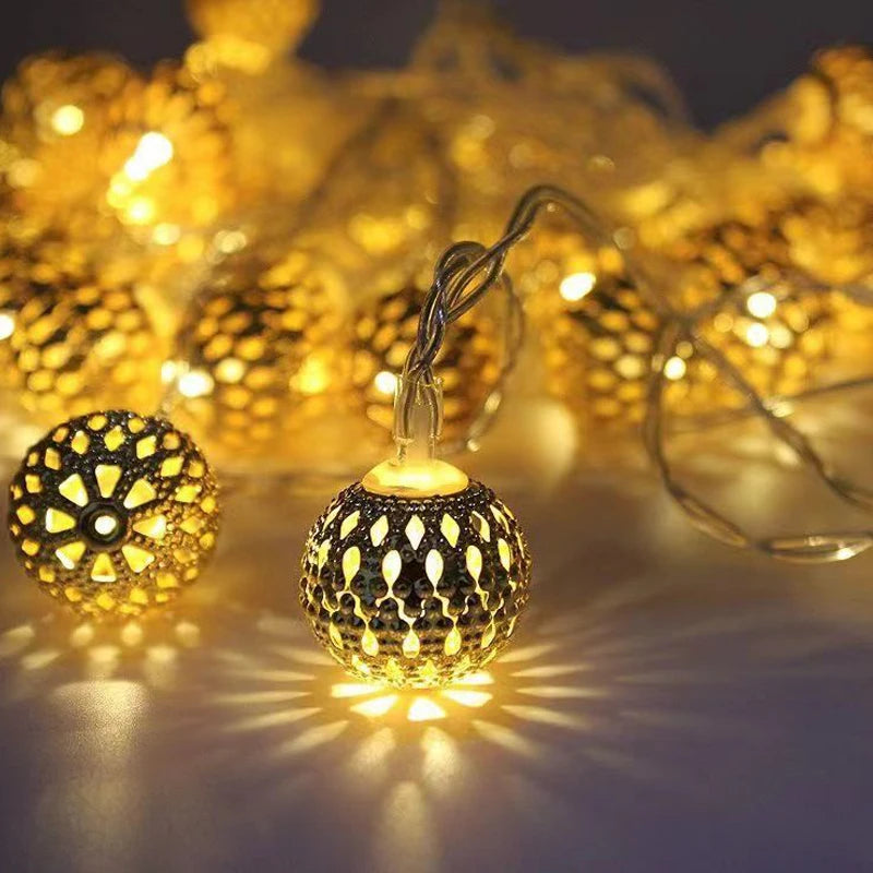 Ljusslinga metallklot, marockansk stil, 3 m – varmvit